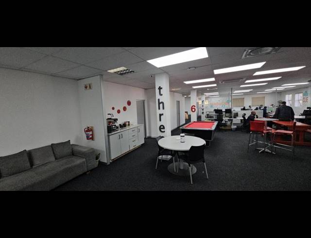BUSINESS PROPERTY TO RENT IN HALFWAY GARDENS